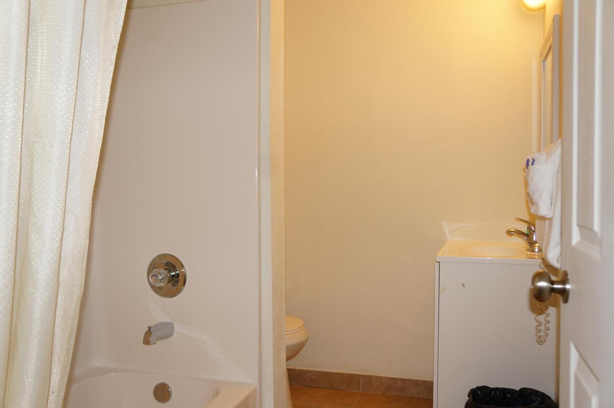 Clearlake Oaks Lake Marina Inn חדר תמונה