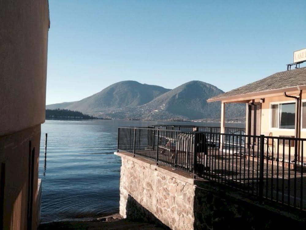 Clearlake Oaks Lake Marina Inn מראה חיצוני תמונה